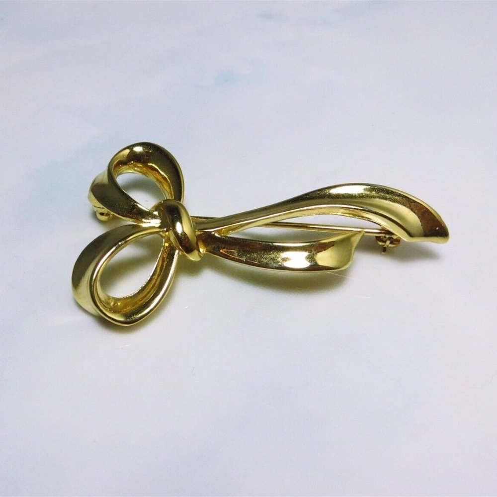 Graceful Retro Yellow Gold Plated Ribbon Pin/ Brooch by P.E.P. *